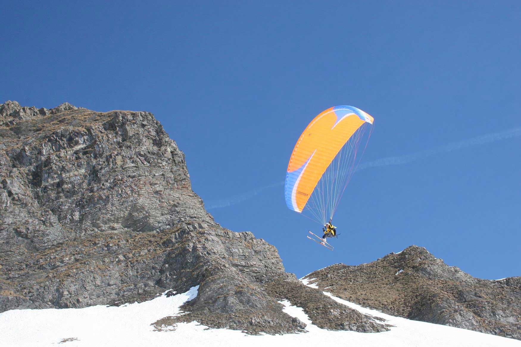 Paragliding Flaine