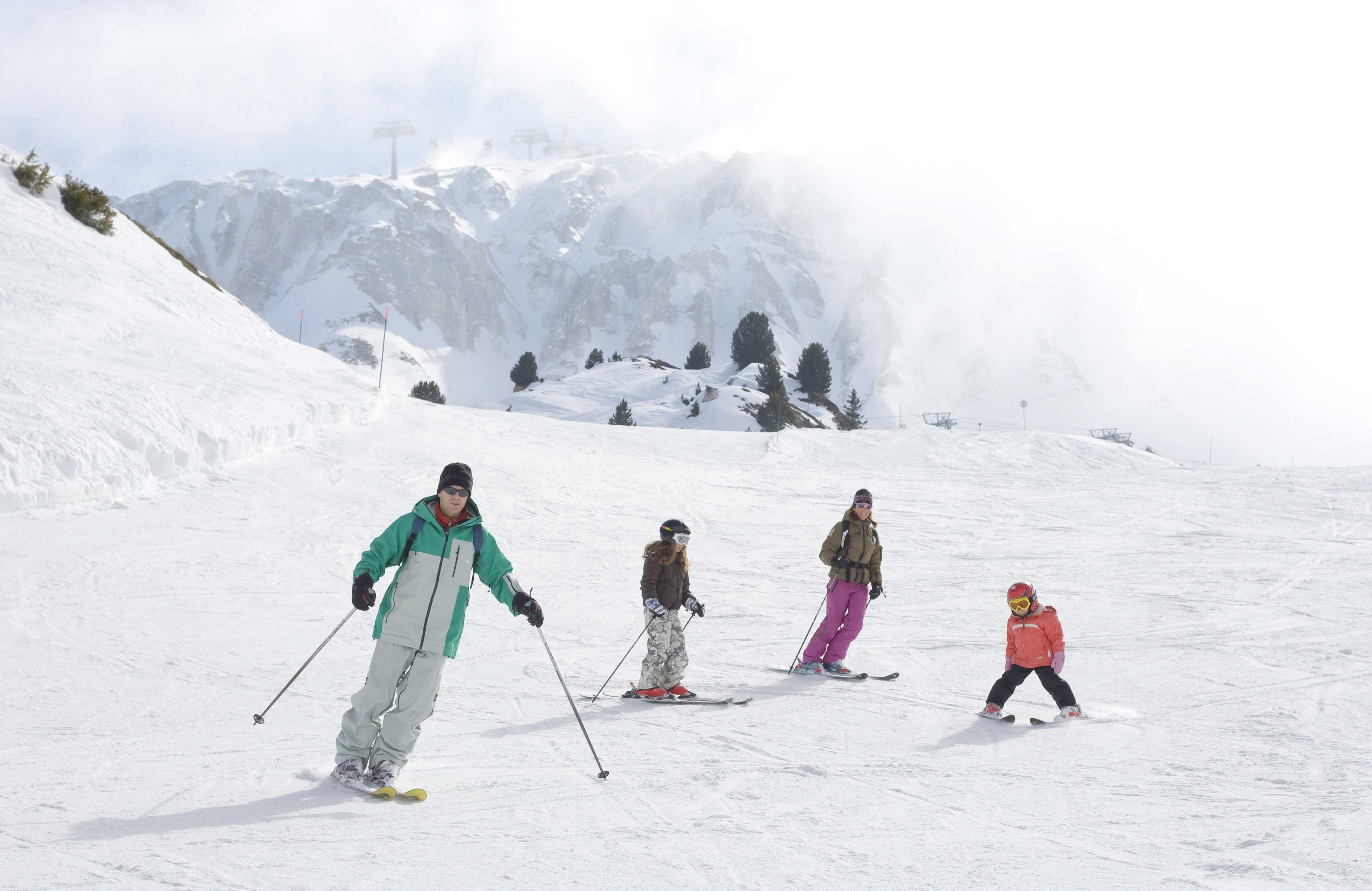 Family Skiing La Plagne